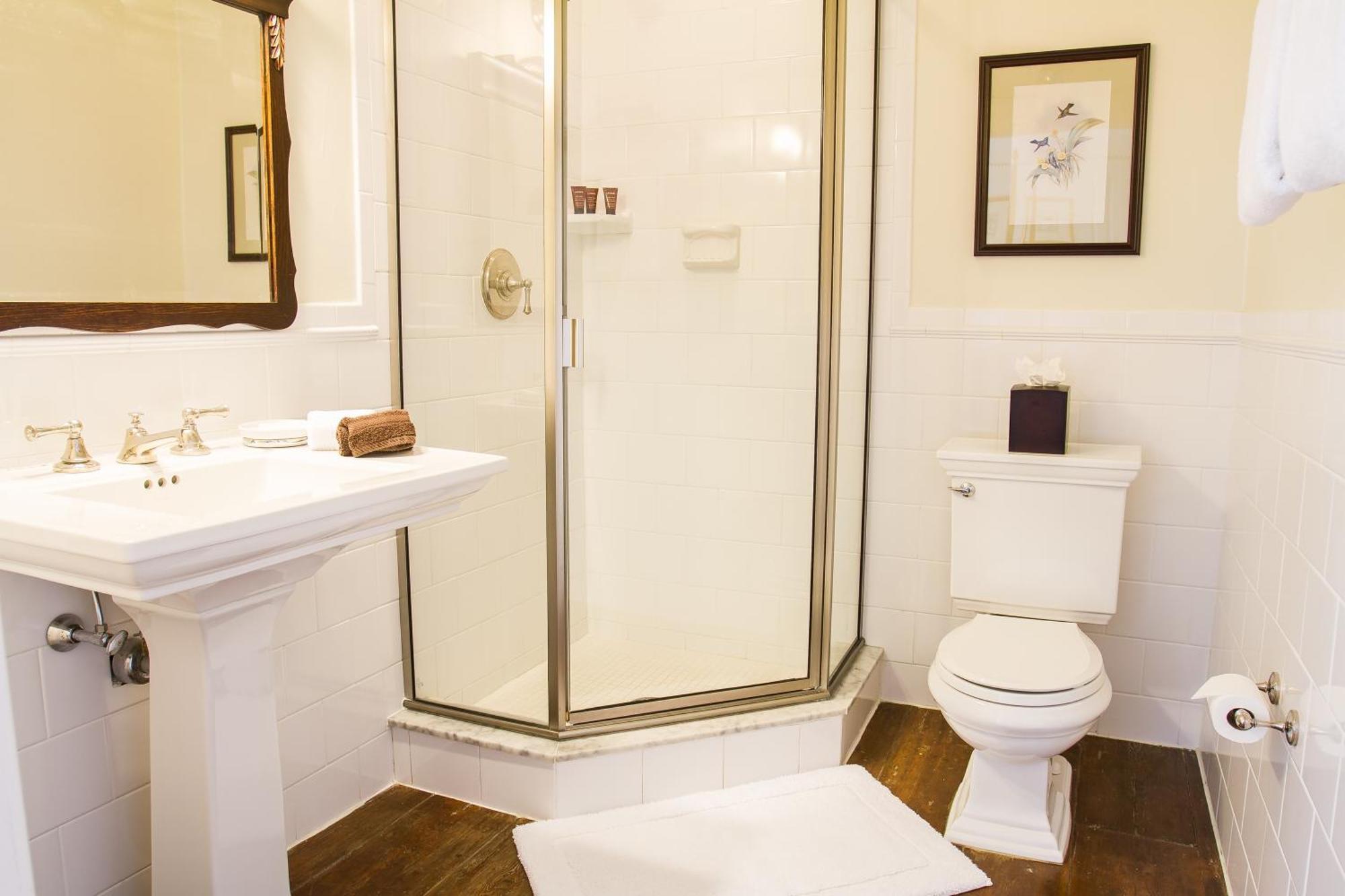 Bed & Breakfast At Glencairn 4*