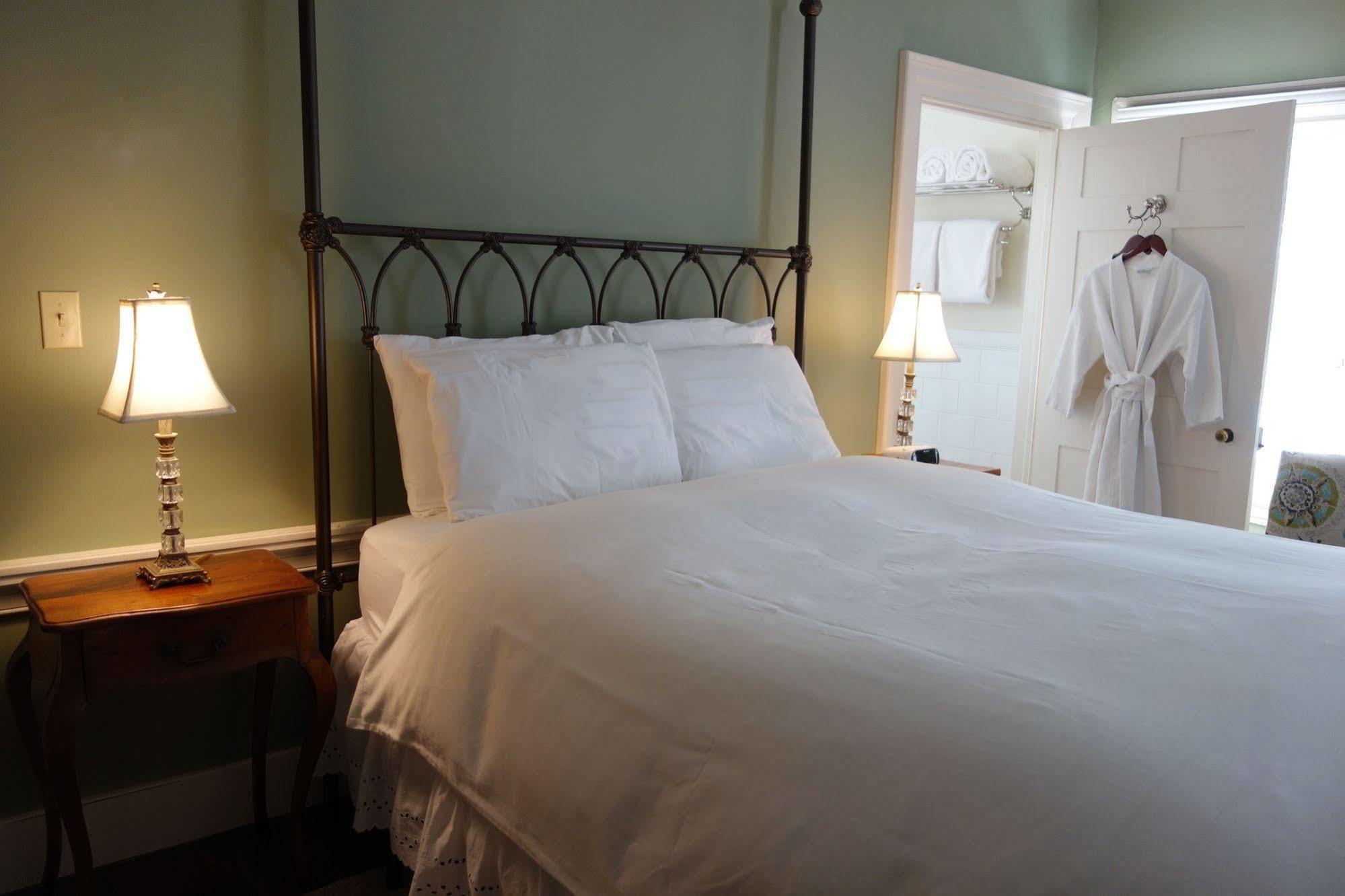 At Glencairn Bed & Breakfast Princeton